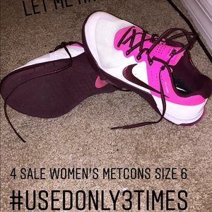 Nike women metcons size 6